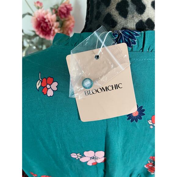 BloomChic NWT Floral Maxi Dress Plus 14-16 Green Red Boho Flutter Sleeve Spring - Picture 4 of 4